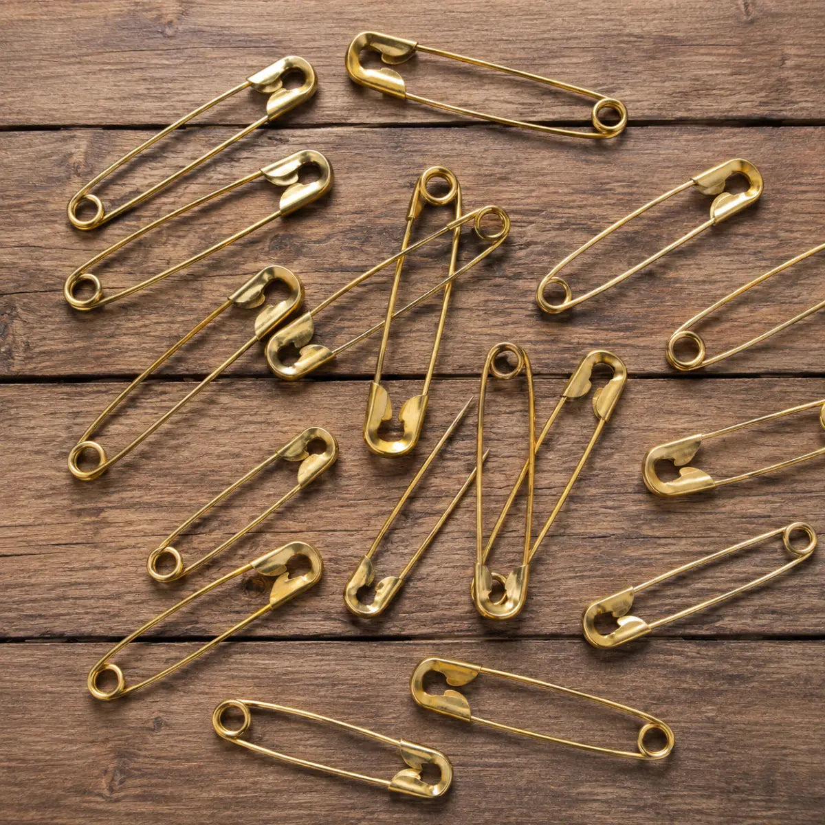 Yellow Brass Safety Pins – 19mm to 27mm | Bulk Packs Pins & Needles