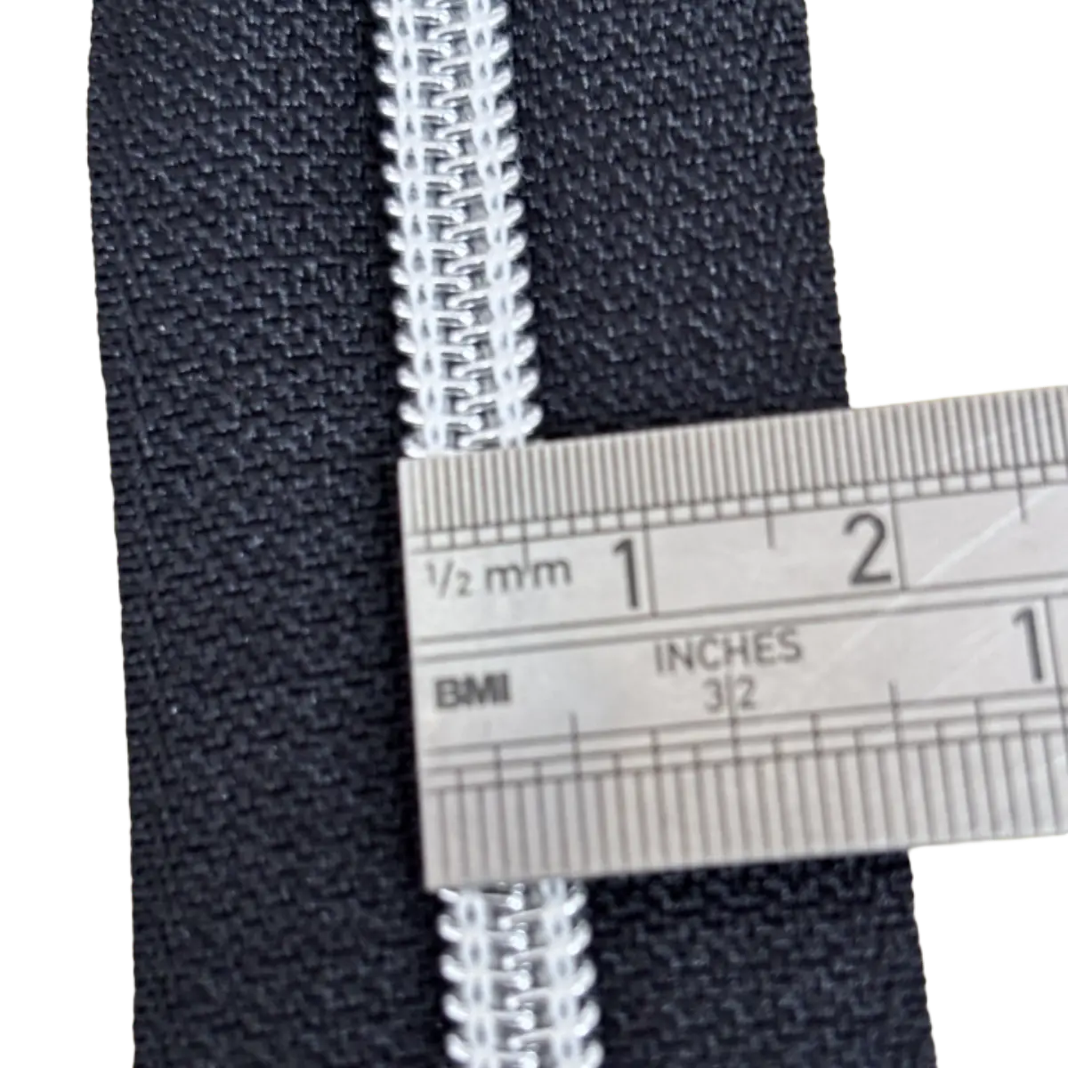 Continuous Zip No.5 Nylon - Cut To Size for Sewing, Bags & Crafts Pins & Needles