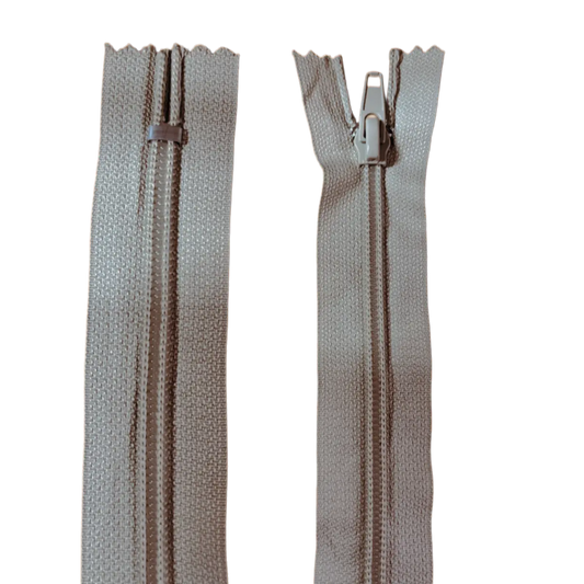 Nylon Dress & Skirt Closed End Zip - 9" (23cm) With Self Colour Metal Slider Pins & Needles