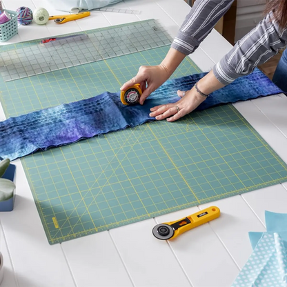 Olfa Chenille Cutter CHB-1 for Quilting & Fabric Crafts Pins and Needles