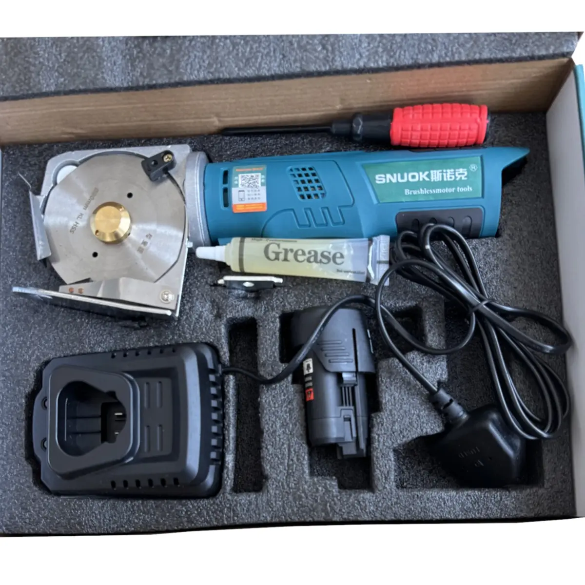 Cordless Rechargeable Rotary Cutter 90mm Blade, Lithium Battery Model Snuok 6090 Pins & Needles