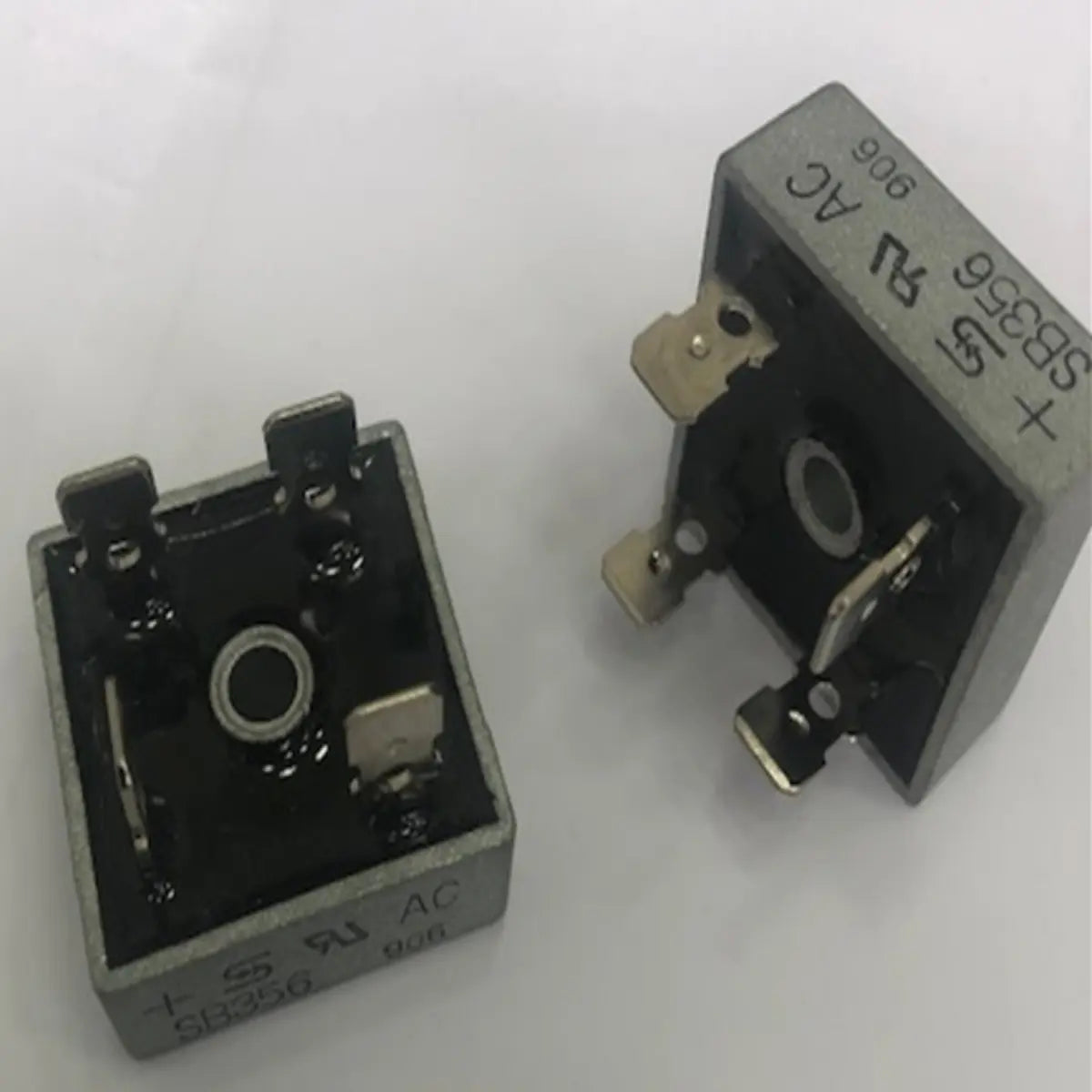 Bridge Rectifiers - Diode - SB356 Taiwan Semiconductor Company